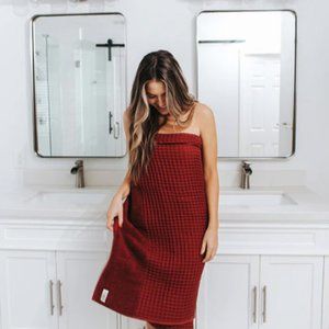 Opal Waffle XL Bath Bundle Burgundy (2)